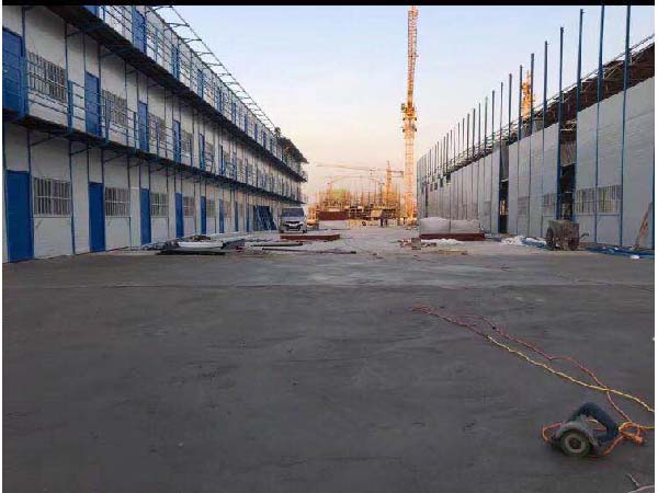 活動（dòng）房